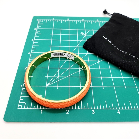 Marc By Marc Jacobs Orange Bangle Bracelet NWT - Picture 5 of 5